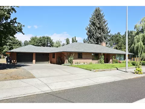 236 N Mill St, Grass Valley, OR 97029