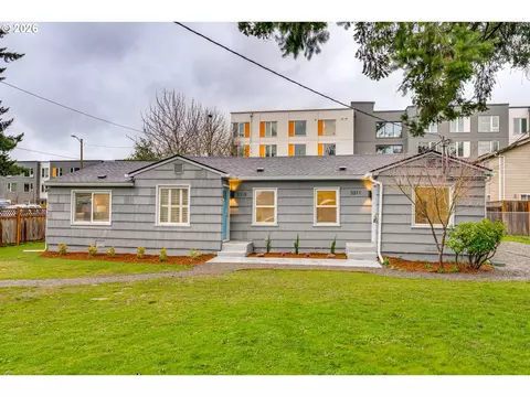 3311 SE 3315 Se 127th Pl, Portland, OR 97236