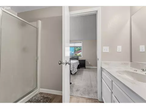 Bath - 3250 NE 29th St, Gresham, OR 97030 photo 2 of 7