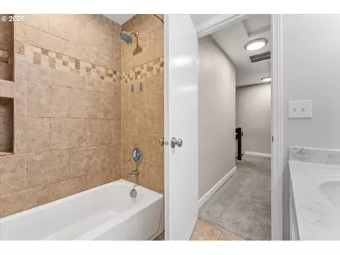 Bath - 3250 NE 29th St, Gresham, OR 97030 photo 6 of 7