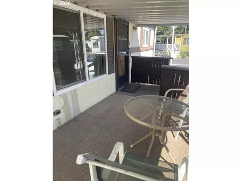 Exterior - 3900 Coburg Rd, Eugene, OR 97408 photo 3 of 4