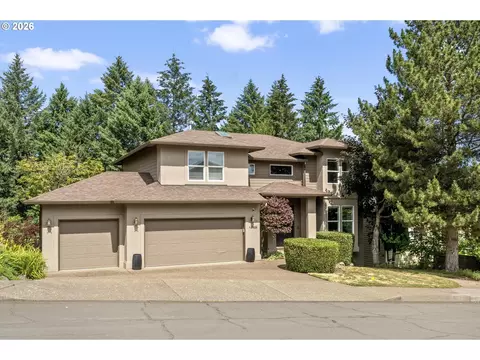 13425 SW Essex Dr, Portland, OR 97223