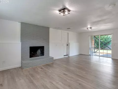 Living - 14365 SE Shalimar Ave, Sandy, OR 97055 photo 3 of 3