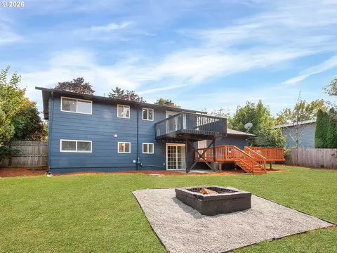 Exterior - 14365 SE Shalimar Ave, Sandy, OR 97055 photo 3 of 10