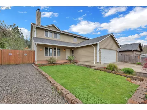 279 S 71st St, Springfield, OR 97478