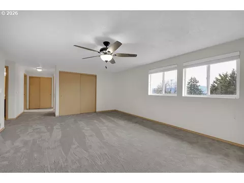 Bedroom - 279 S 71st St, Springfield, OR 97478 photo 1 of 7