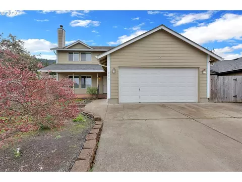 Exterior - 279 S 71st St, Springfield, OR 97478 photo 2 of 5