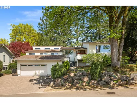9 Del Prado St, Lake Oswego, OR 97035