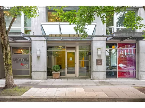 1125 NW 9th Ave #320, Portland, OR 97209