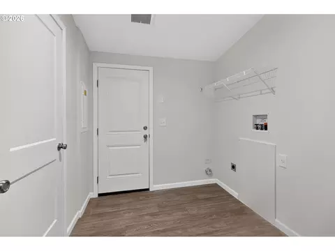 1400 Candlelight Dr #209, Eugene, OR 97402 photo 14