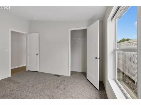 1400 Candlelight Dr #209, Eugene, OR 97402 photo 20