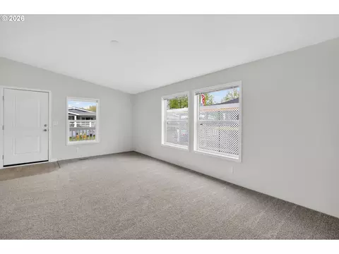 1400 Candlelight Dr #209, Eugene, OR 97402 photo 4