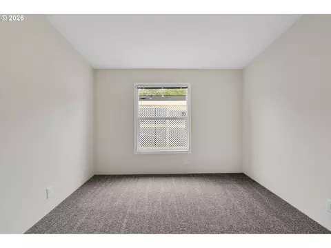 1400 Candlelight Dr #209, Eugene, OR 97402 photo 15