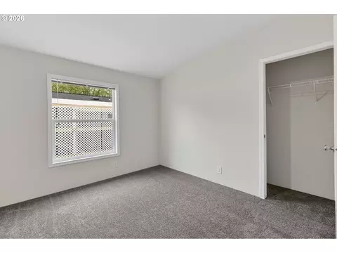 1400 Candlelight Dr #209, Eugene, OR 97402 photo 16