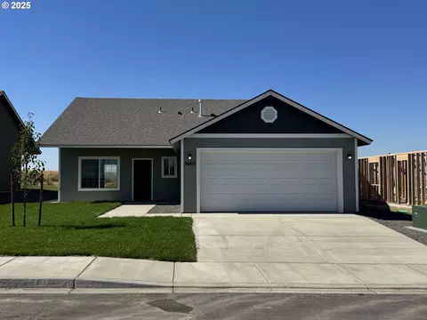 3440 High Desert Loop, Umatilla, OR 97882
