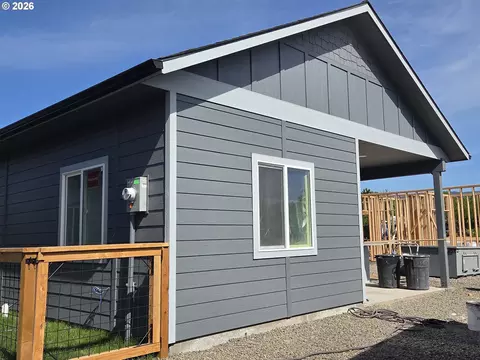 2012 True Loop, La Grande, OR 97850