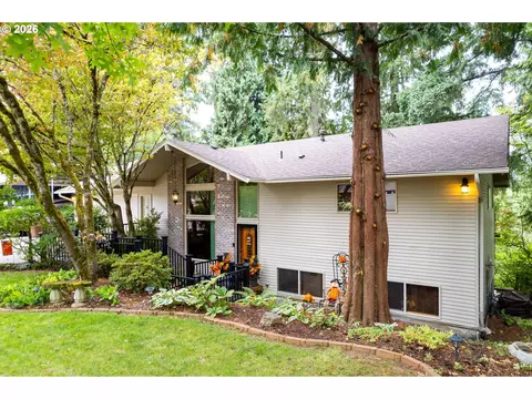 3362 SE Willow St, Hillsboro, OR 97123