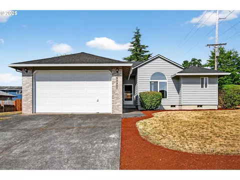 59227 Westshire Ln, Saint Helens, OR 97051
