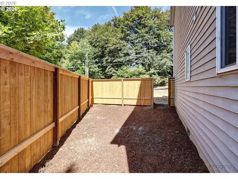 Exterior - 17740 Tupper Rd, Sandy, OR 97055 photo 3 of 5