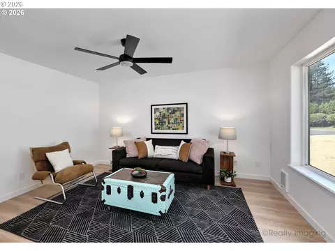 Living - 17740 Tupper Rd, Sandy, OR 97055 photo 1 of 3