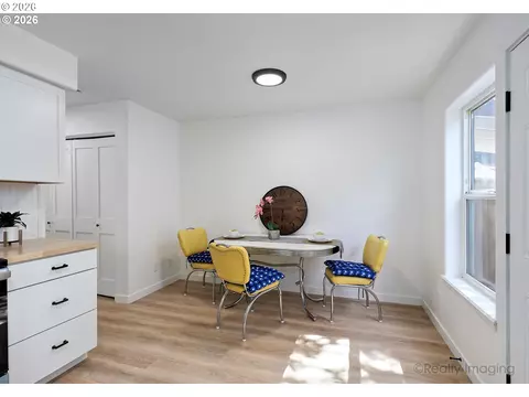 Dining - 17740 Tupper Rd, Sandy, OR 97055 photo 1 of 1