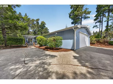 249 Munsel Creek Loop, Florence, OR 97439 photo 2