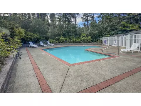 249 Munsel Creek Loop, Florence, OR 97439 photo 22