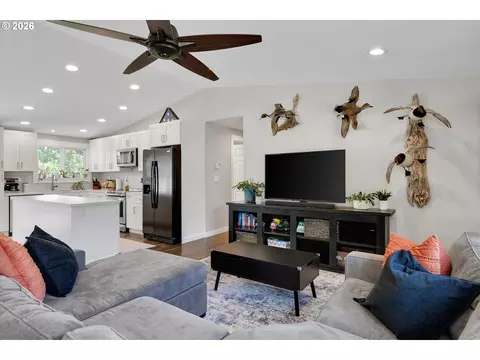 Living - 1144 N Pine St, Canby, OR 97013 photo 3 of 3