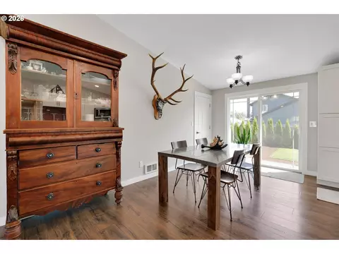 Dining - 1144 N Pine St, Canby, OR 97013 photo 1 of 1