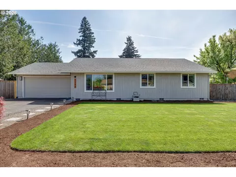 Exterior - 1144 N Pine St, Canby, OR 97013 photo 1 of 10