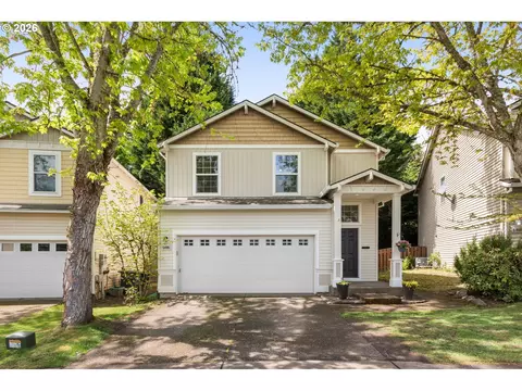 5098 NE Schoeler Cir, Hillsboro, OR 97124