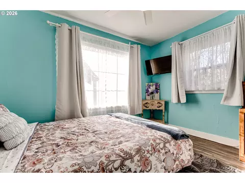 Bedroom - 59 Adams St, Eugene, OR 97402 photo 1 of 8