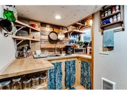Kitchen - 59 Adams St, Eugene, OR 97402 photo 6 of 7