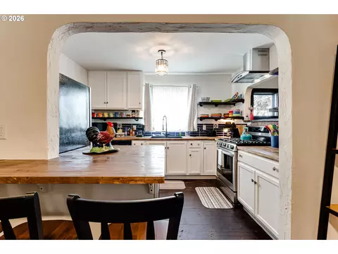 Kitchen - 59 Adams St, Eugene, OR 97402 photo 1 of 7