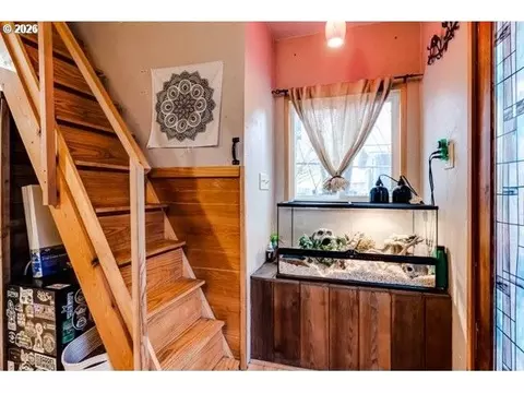 Entry Way - 59 Adams St, Eugene, OR 97402 photo 3 of 3