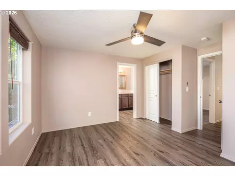 Bedroom - 87741 Rendezvous Loop, Veneta, OR 97487 photo 6 of 6