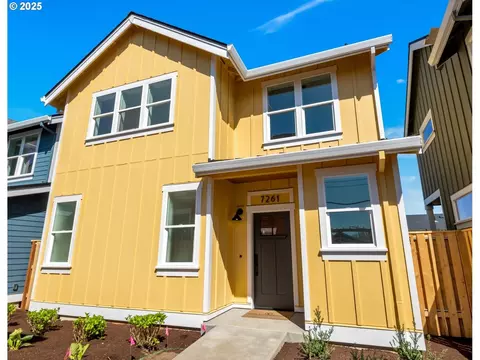 7261 SE Duke Ave UNIT 6, Portland, OR 97206