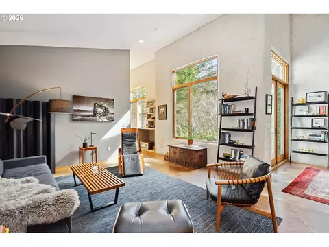 Living - 81 Wind Crest Rd, Carson, WA 98610 photo 2 of 3