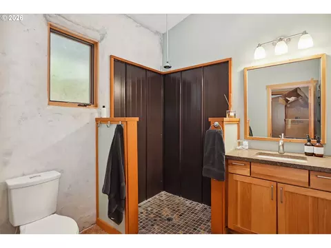 Bath - 81 Wind Crest Rd, Carson, WA 98610 photo 4 of 4