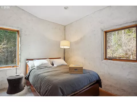 Bedroom - 81 Wind Crest Rd, Carson, WA 98610 photo 5 of 6