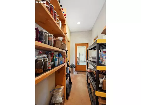 Entry Way - 81 Wind Crest Rd, Carson, WA 98610 photo 1 of 3