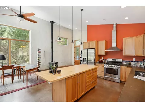 Kitchen - 81 Wind Crest Rd, Carson, WA 98610 photo 3 of 4