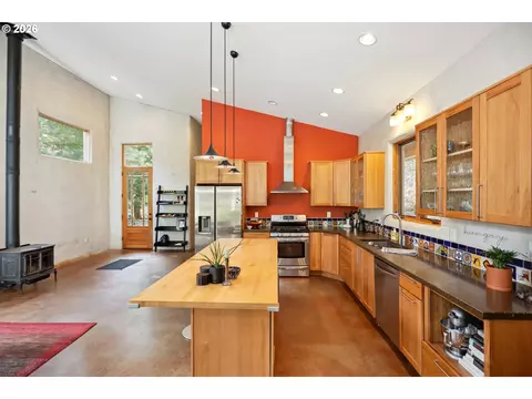 Kitchen - 81 Wind Crest Rd, Carson, WA 98610 photo 2 of 4