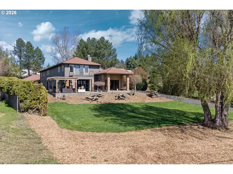 8008 SEvergreen Hwy, Vancouver, WA 98664