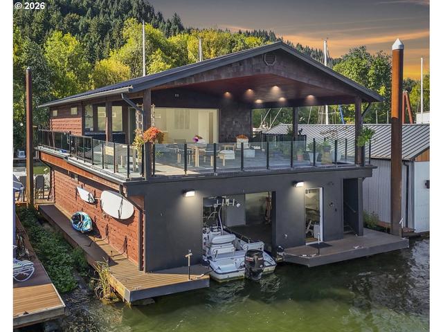24600 NW St Helens Rd #M12, Portland, OR 97231
