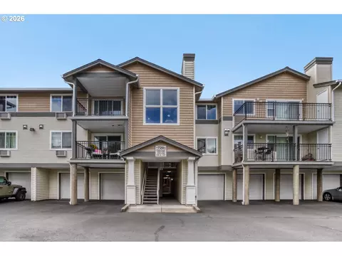 720 NW 185th Ave #307, Beaverton, OR 97006