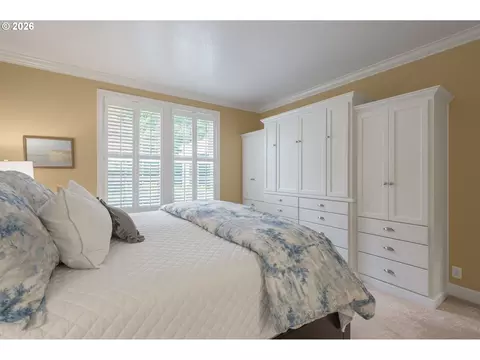 Bedroom - 1184 Cedar Ridge Dr, Eugene, OR 97401 photo 3 of 12