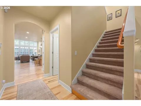 Entry Way - 1184 Cedar Ridge Dr, Eugene, OR 97401 photo 2 of 3