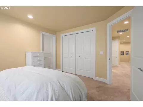 Bedroom - 1184 Cedar Ridge Dr, Eugene, OR 97401 photo 12 of 12