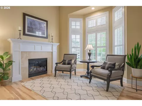 Living - 1184 Cedar Ridge Dr, Eugene, OR 97401 photo 1 of 5